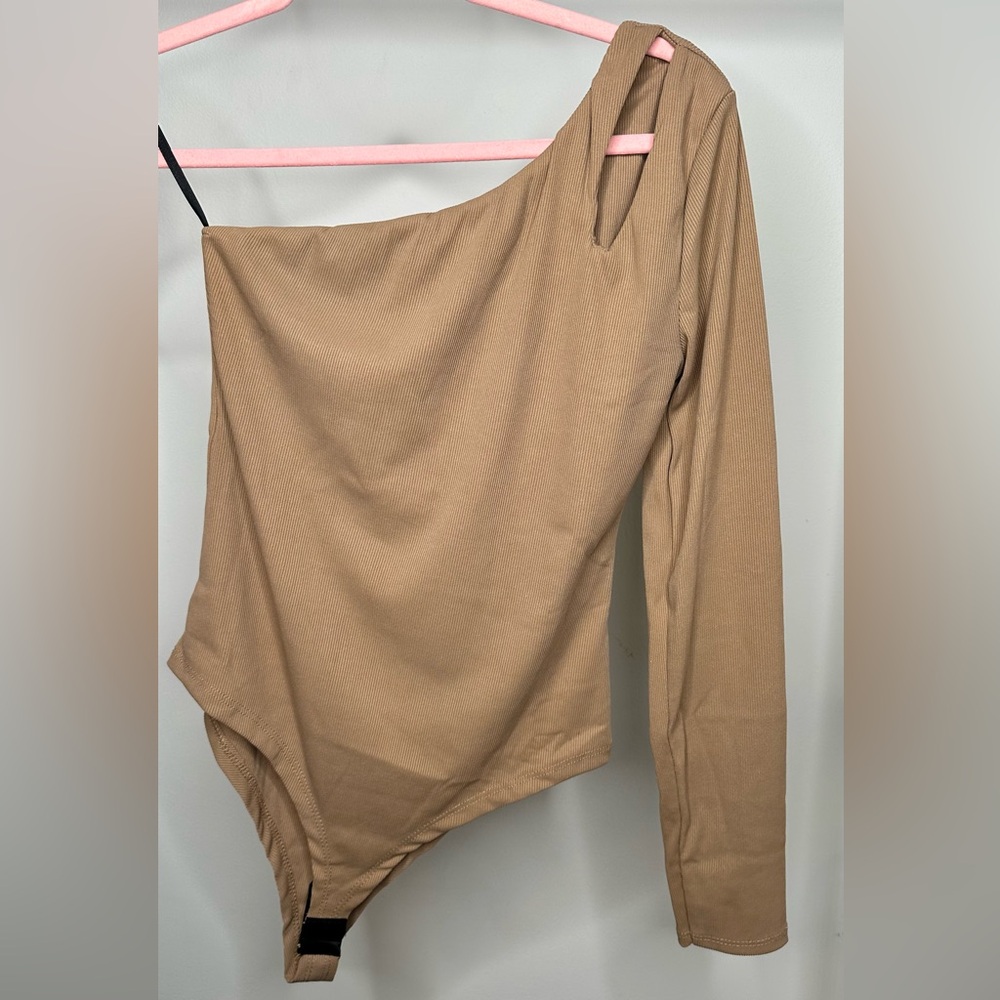 Venti 6 One-Shoulder Bodysuit - Size L